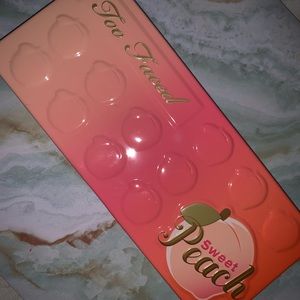 Too Faced Sweet Peach Palette